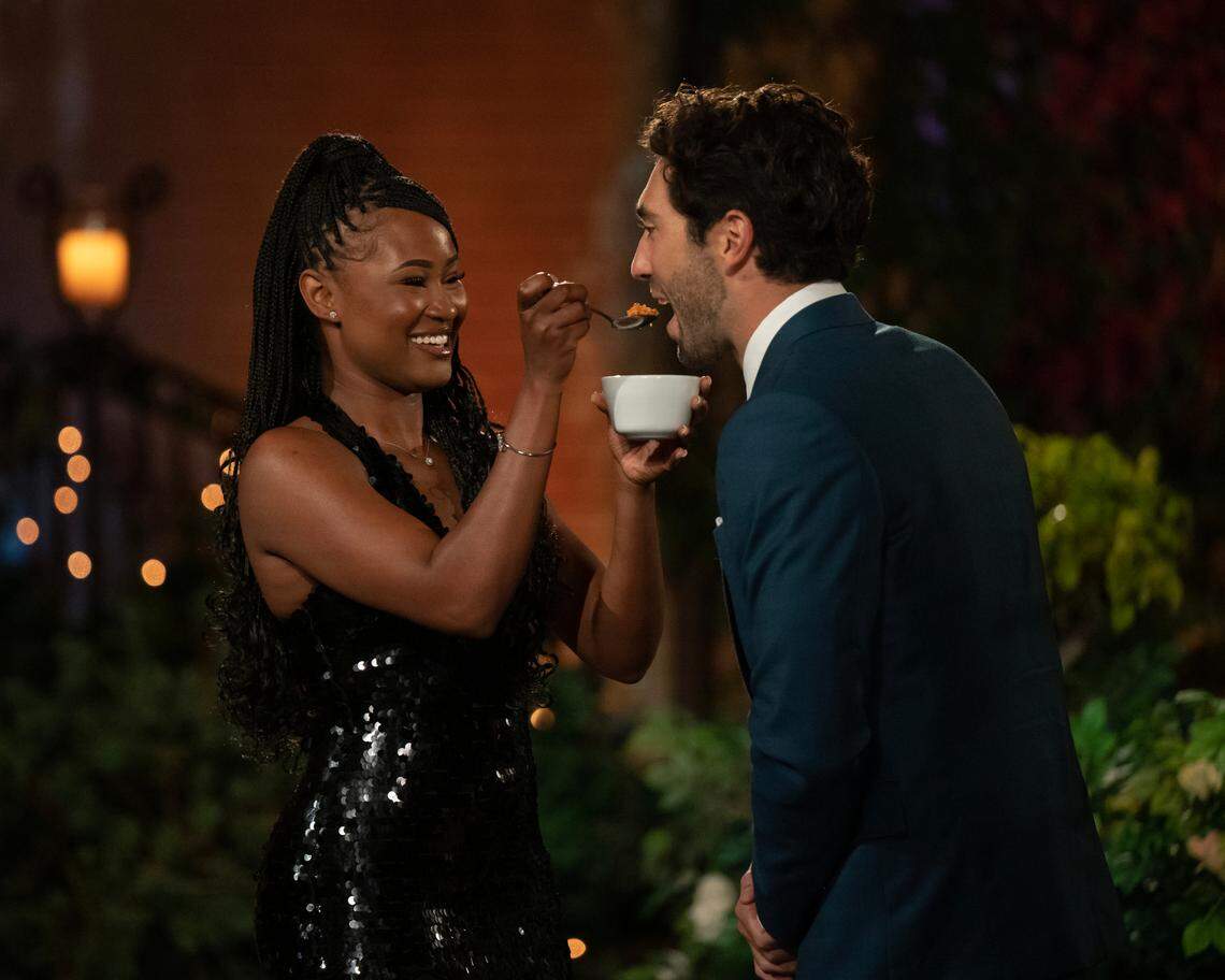 Edwina, a Georgia girl from Atlanta, fed Joey a spicy dish from home on the premiere.