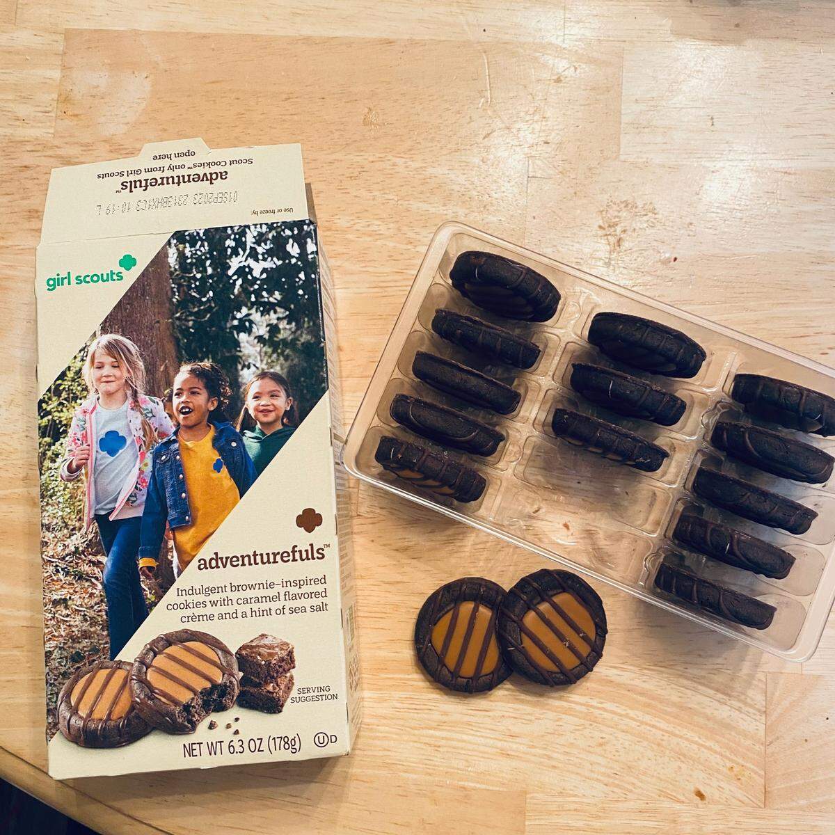A closer look at the Adventurefuls cookie: a delicious brownie cookie with creamy caramel. Yum!