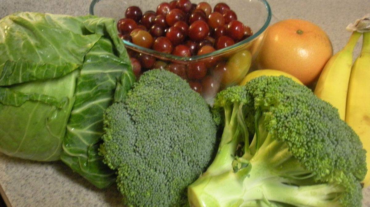 SPECIAL TO THE TELEGRAPHHealthy weight loss happens when the calorie count is low and includes high-quality food, such as fruits and vegetables.