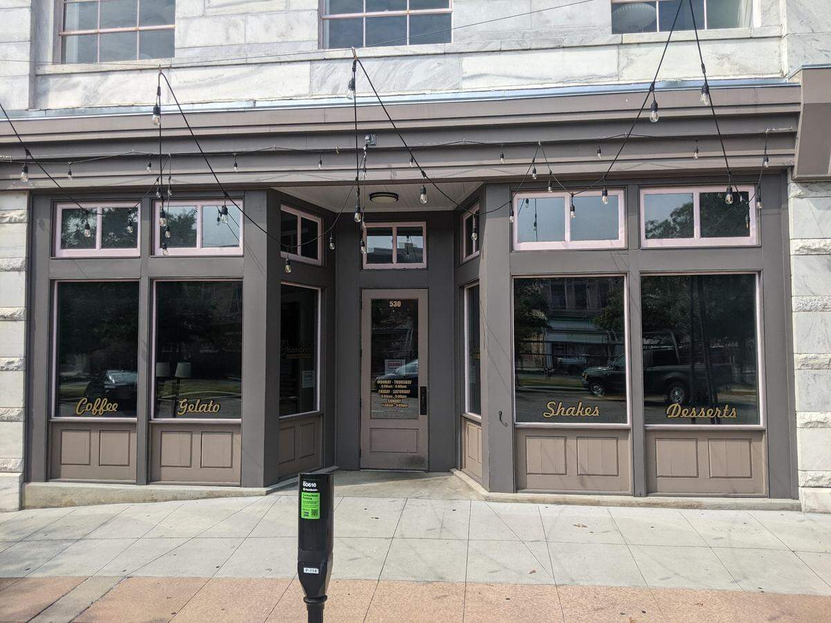 Decadent Dessert Bar in downtown Macon closes.
