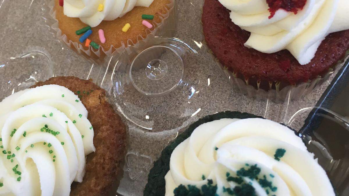 Among the flavors of cupcakes at Khalilah’s Kitchen Bakery are key lime, red velvet, vanilla and blue velvet.
