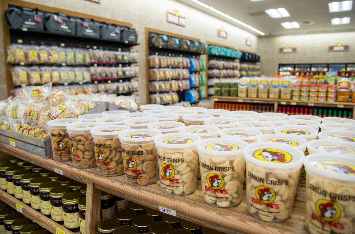 JASON VORHEES/THE TELEGRAPH Macon, GA, 11182020Buc-ee’s opened at 5:50 a.m. Wednesday morning at  7001 Russell Parkway in Warner Robins. The 53,000 square foot center features 116 fueling stations as well as brisket, homemade fudge, kolaches, Beaver nuggets, jerky and fresh pastries. 