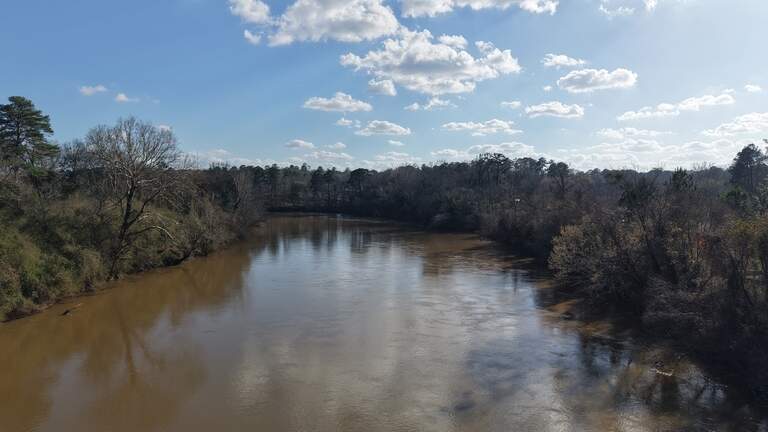 30 data centers plan to use water from Ocmulgee River. What’s the impact on supply?