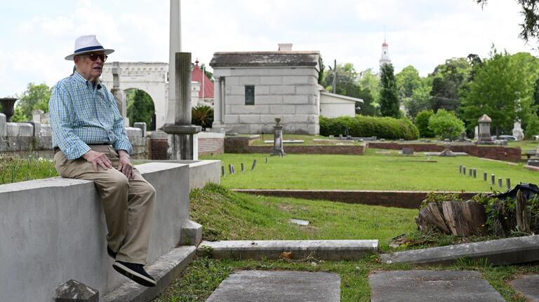 Longtime Macon historian makes his final Rose Hill Ramble on cemetery tour