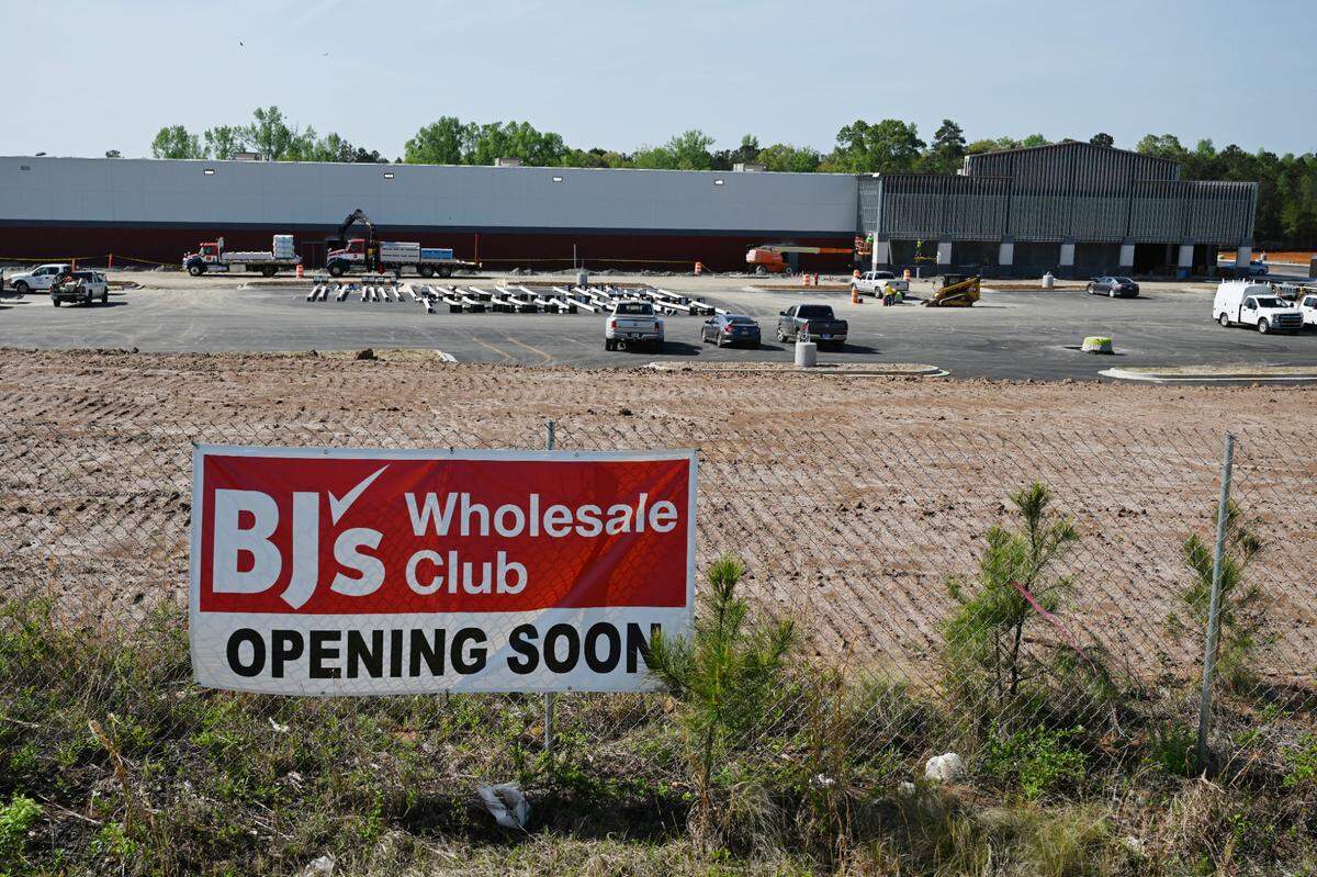 Construction continues on the BJ’s Wholesale Club off of Watson Boulevard on Friday, April 4, 2025, in Warner Robins, Georgia. The new store is expected to open summer 2025. 