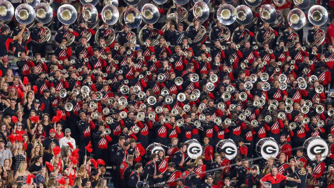 Georgia’s famed Redcoat Band making the trip as Bulldogs head to Charlotte