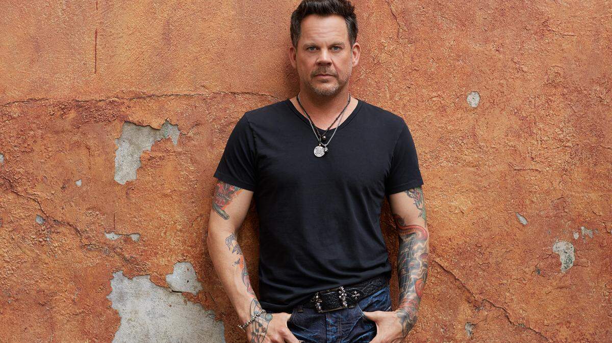 Gary Allan will rock the stage at the Macon City Auditorium on Friday.