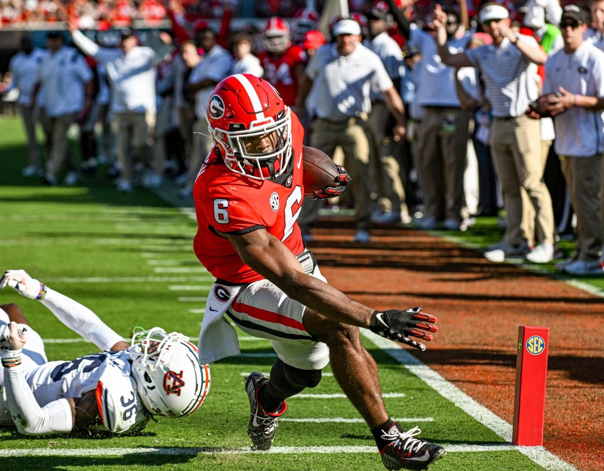 Georgia running back Kenny McIntosh heads in to the endzone for a Georgia touchdown against Auburn Saturday in Athens. Georgia beat Auburn 42-10.