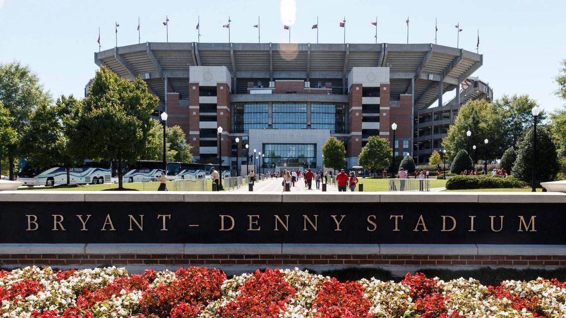 Gameday Guide: UGA vs Alabama football game details, latest odds, TV and stream info