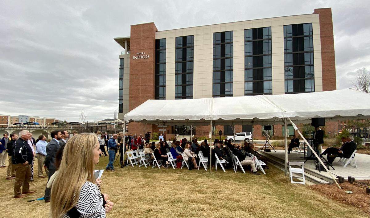 Synovus President and CEO Kevin Blair announced during a news conference Tuesday that the company will be the first major tenant committed to moving into Riverfront Place, 1301 Broadway.