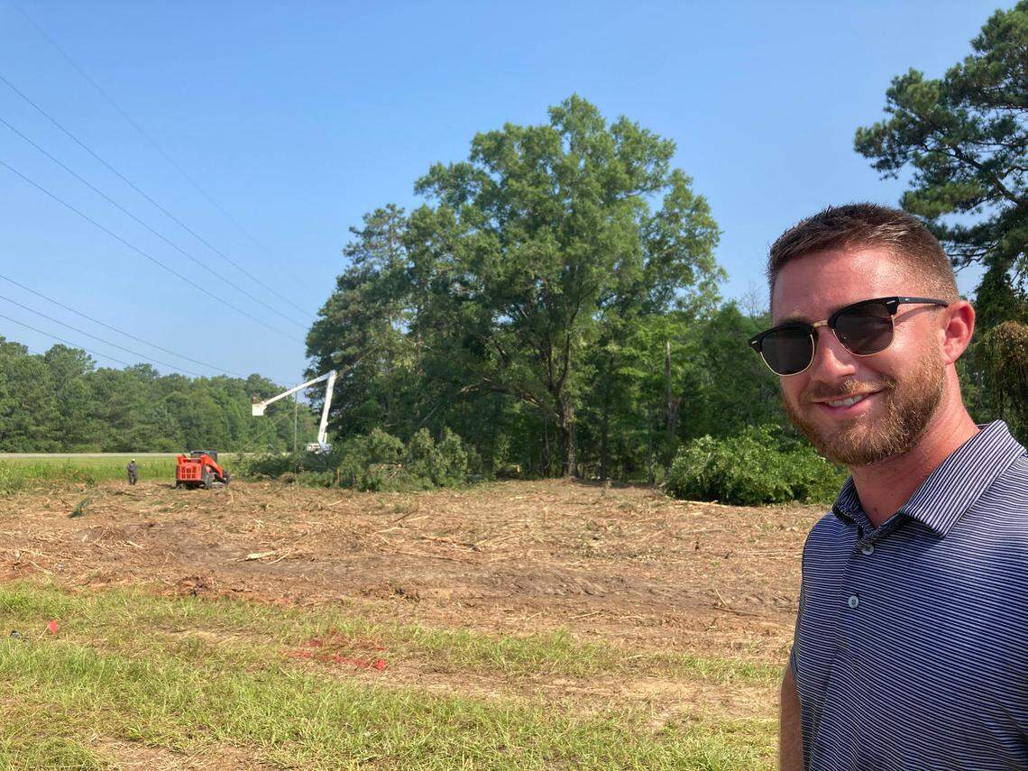 Blake Studstill, project manger for Eastman-based general contractors Graham & Studstill. Workers have started clearing land near Perry Parkway and Washington Place Drive in Perry for an Amici Italian Cafe & Brewery. “It’s going to be a nice little pizza place,” he said.