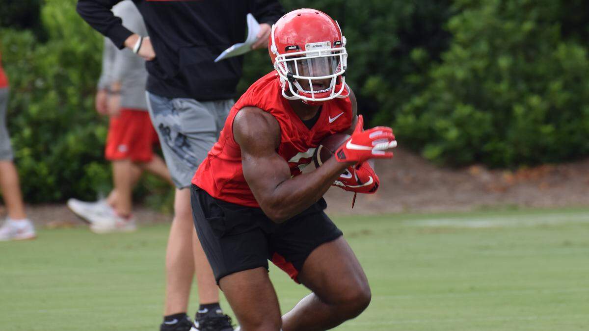 Georgia tailback Zamir White (3) during the Bulldogs’ session on the Woodruff Practice Fields in Athens, Ga., on Friday, Aug. 2, 2019.