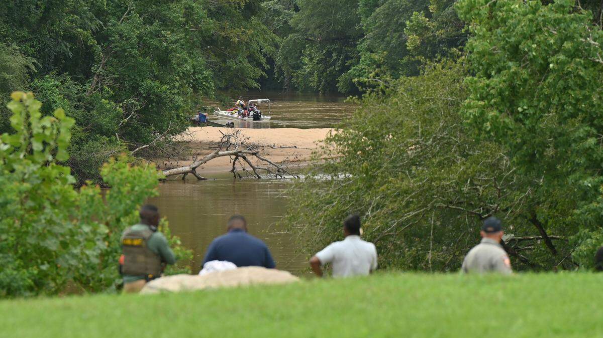 The Macon-Bibb County Fire Department diving team resumed their search Monday, July 29, 2024 for a man who reportedly drowned at Amerson River Park the day prior.