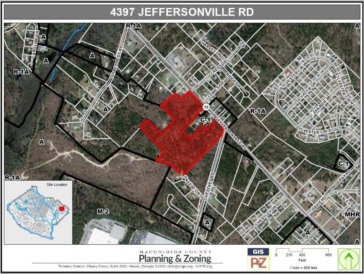 An application has been filed to rezone 4397 Jeffersonville Road, outlined in red, from a single-family residential district to a neighborhood commercial district to allow for a retail development. Dollar General plans to build a 9,100-square-foot store on the 2.1-acre site.