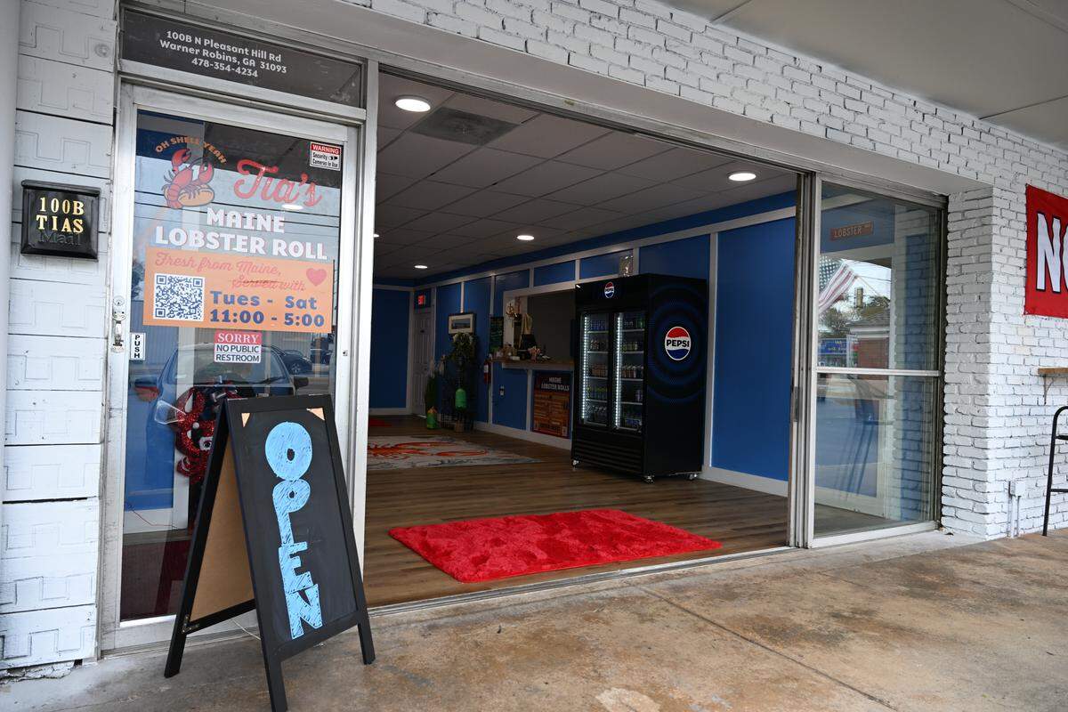 Tia’s Maine Lobster Rolls at 100 North Pleasant Hill Road, Suite B, in Warner Robins.