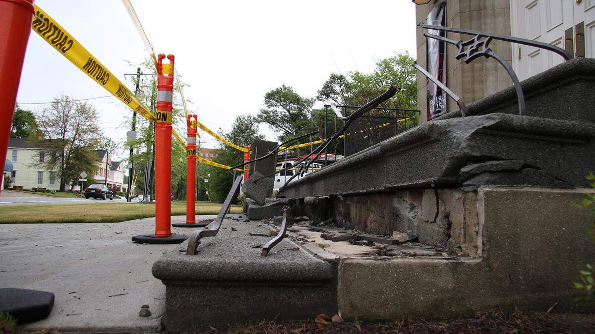 Credit: Nicholas Wooten, Center for Collaborative Journalism 
 
 An early morning car crash crash damaged the steps of Mercer University Tattnall Square Center for the Arts Friday morning.