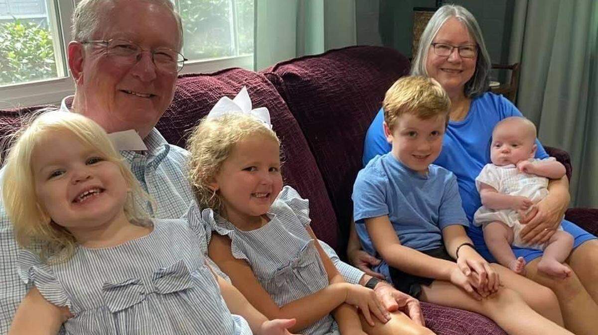 Ed Grisamore with his wife, Delinda, and “Fab Four” grandchildren. (L-R) Ginny Pope, Sterling Gray, Brewer and Bennett.
