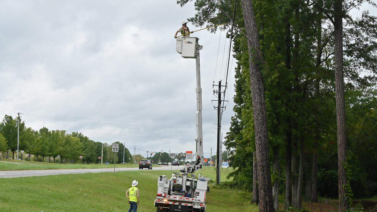 FEMA starts support work in Georgia. It’s unclear when power will come back for many