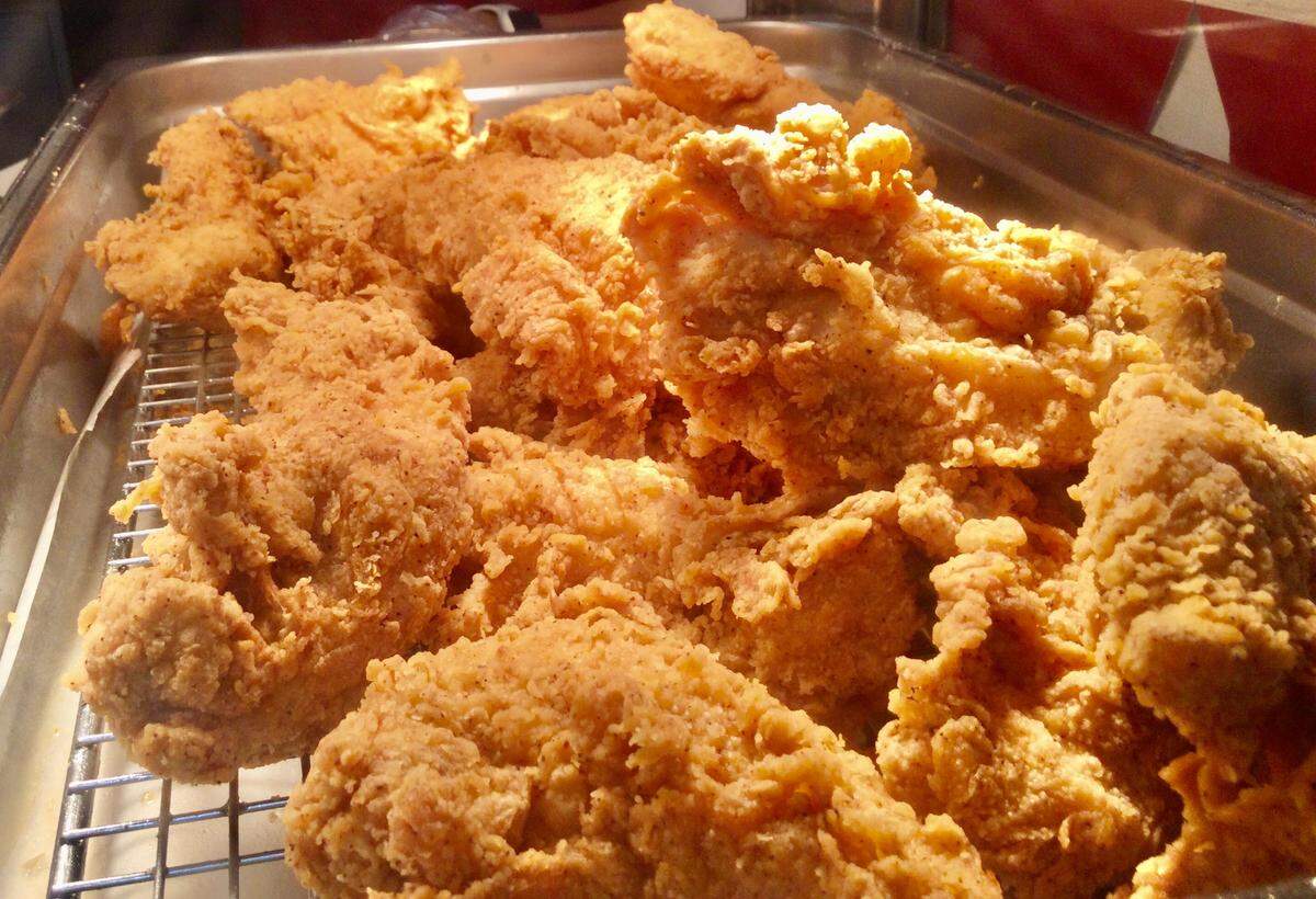 Happy Foods - Krispy Krunchy Chicken serves up grab-and-go Cajun spiced chicken that’s infused with a special marinade. The restaurant is inside the convenience store and Shell gas station at 3001 Moody Road in the Bonaire community of Houston County.