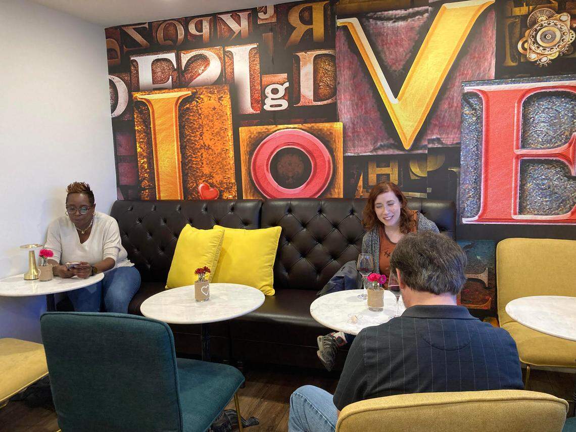 La’Vino Wine Bar opens in Warner Robins.