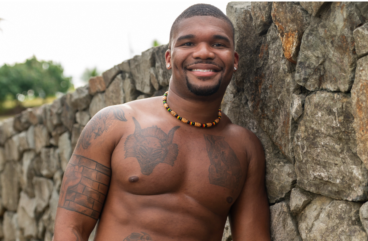 Jalen Brown from GA shakes up the Love Island USA villa.