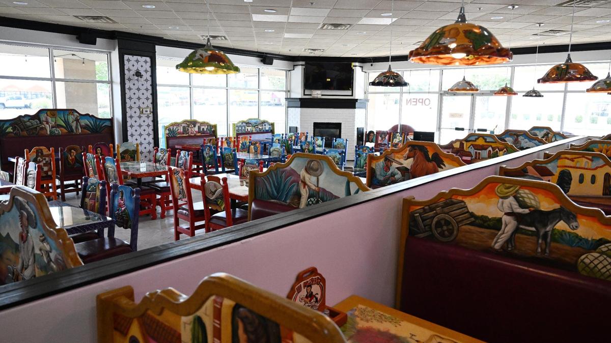 A look inside El Metate Mexican Restaurant in the former Atlanta Bread Company location Wednesday, June 11, 2025, in Warner Robins. The new location of El Metate will offer an extensive food menu with daily drink options.