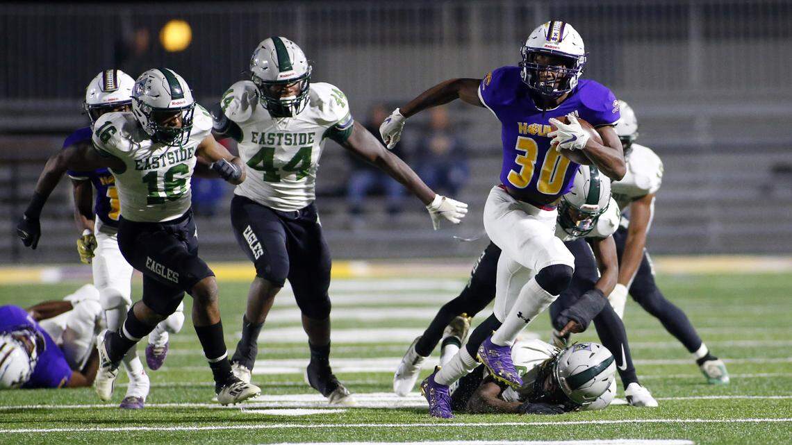 LIVE UPDATES: Follow the latest high school football playoff scores across Middle Georgia