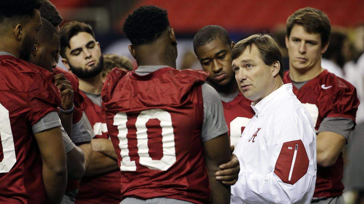 Kirby Smart, right, will face high expectations as he takes over as Georgia's head coach.