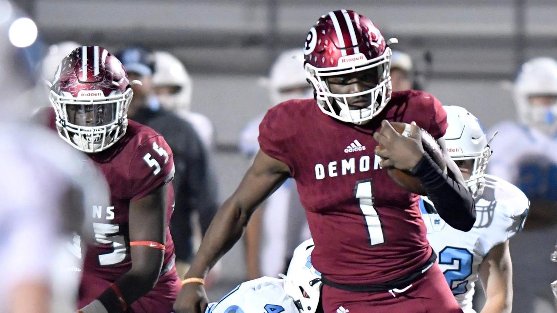 Live updates: GHSA football championship scores as Dublin, Warner Robins compete for titles