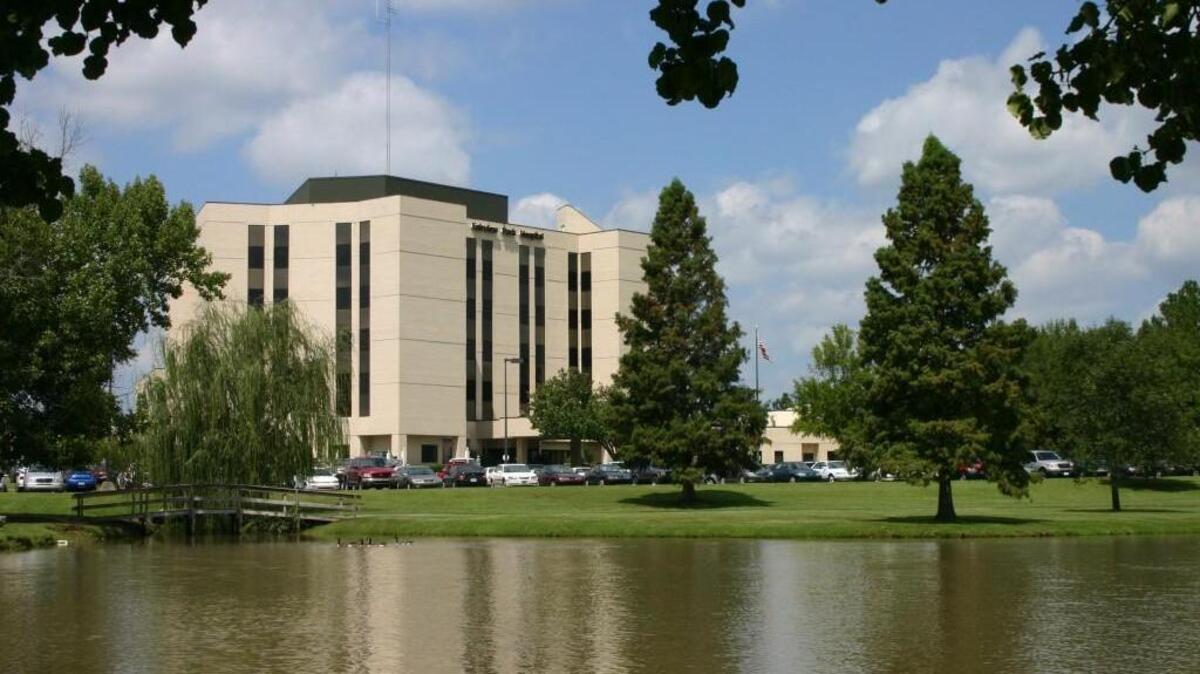 A Laurens County sheriff’s deputy was shot Sunday night at Dublin’s Fairview Park Hospital.