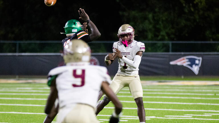 Westside surges past Rutland 40-23 with trio of interceptions from Cody Mitchell