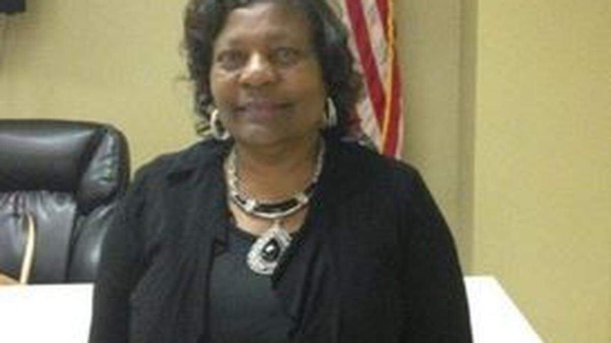 Marshallville Mayor Adeline Felton died Christmas Eve and will be remembered in funeral services Friday.