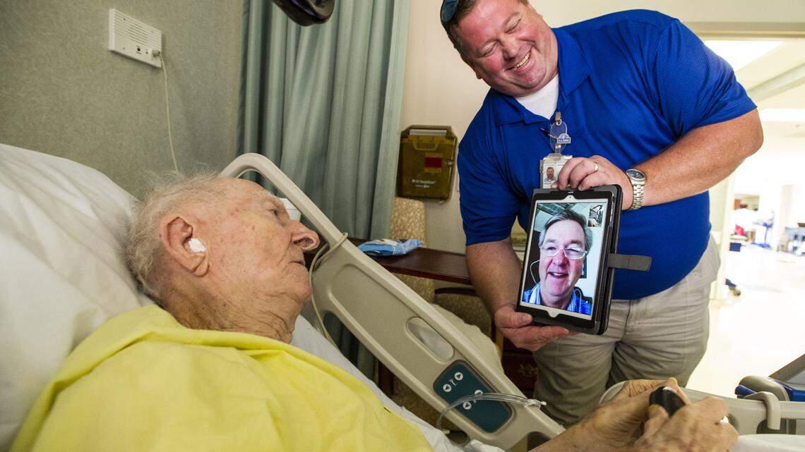 Dublin VA uses iPads to link vets with far-away family 