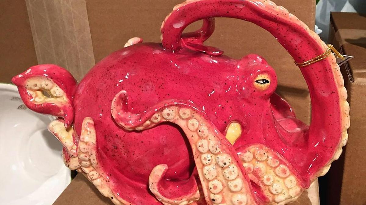 Blue Sky makes a rather realistic octopus teapot.