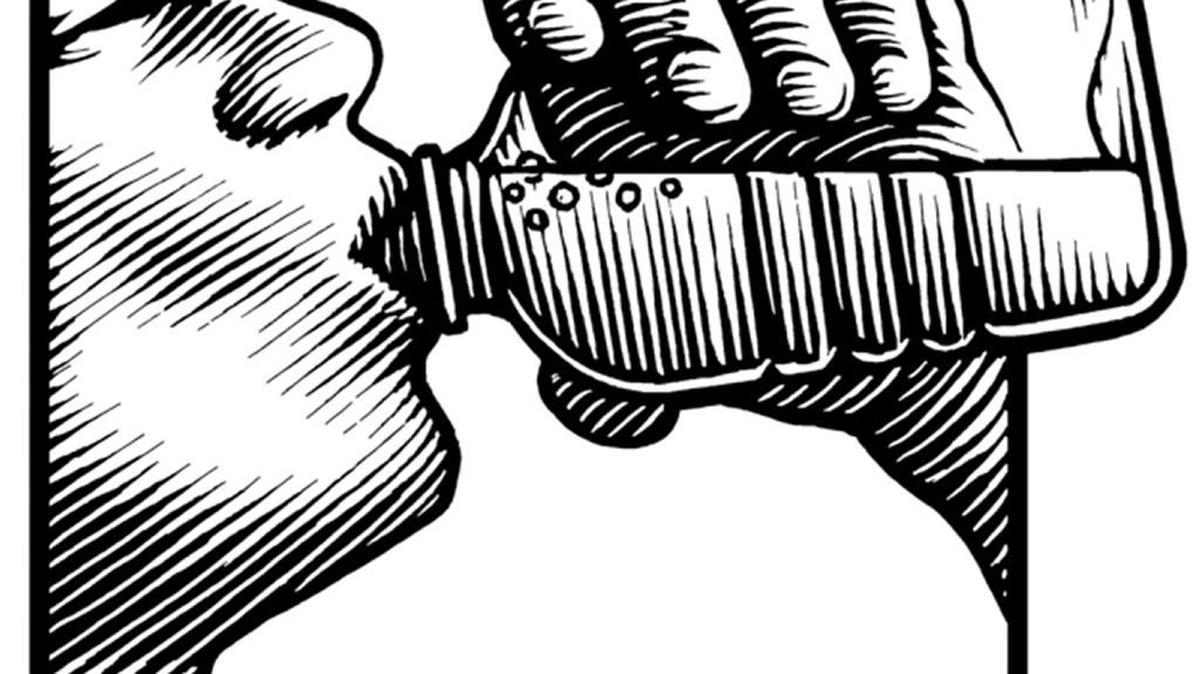 Drinking water during Super Bowl parties is one way to stay hydrated and feel more full, resulting in less snacking.