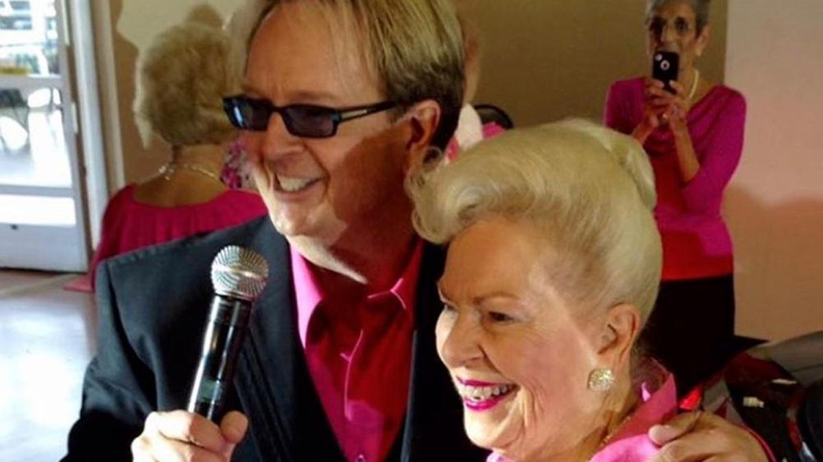 Mark Ballard will be taking the stage to emcee a humorous roast and toast of Carolyn Crayton.