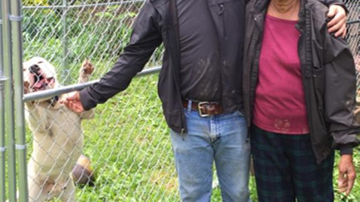 Macon-Bibb County Animal Welfare Officer Jason Vinson got the ball rolling to help Vylene Bryant get a kennel for her dog, Chico, who had been living on a chain.