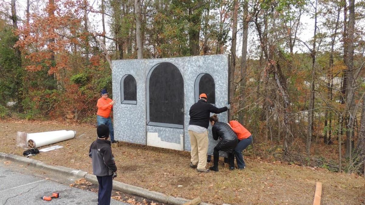 Set up was underway last weekend at Riverside United Methodist Church for their annual Drive-Through Nativity.