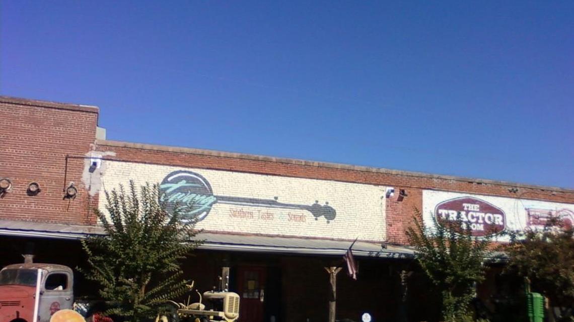 The Twang restaurant, which has been in the Payne City neighborhood since 2013, has closed. The building owner plans to rename it The Foundry and use it for special events and parties.