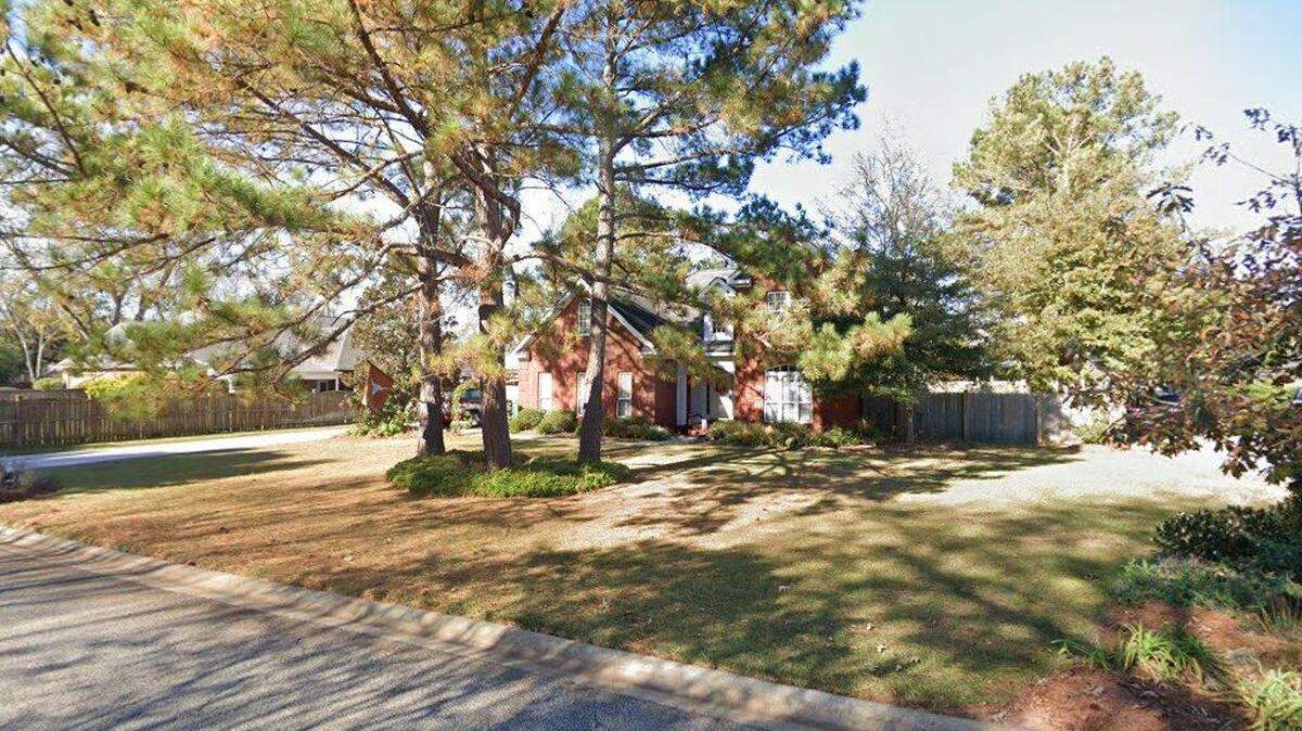 House on 100 block of Audrey Way