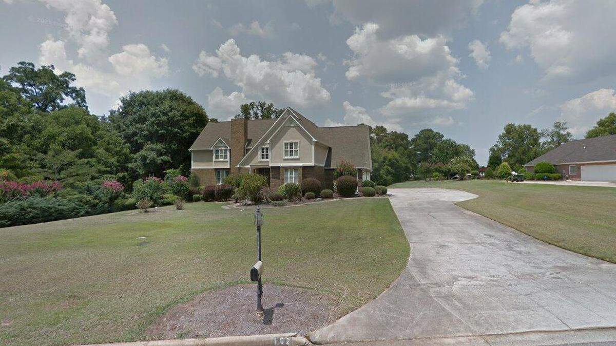 House on 100 block of Millpond Plantation Way