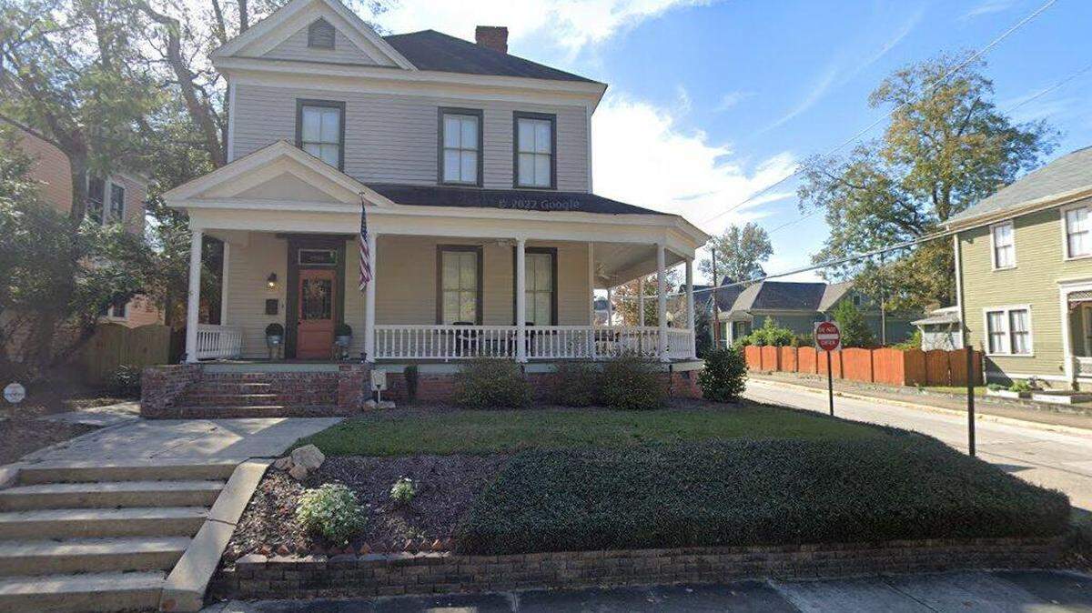 House on 1500 block of Lawton Avenue