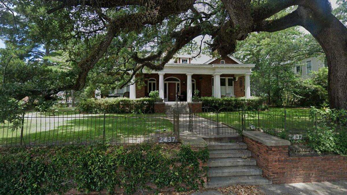 House on 2400 block of Vineville Avenue