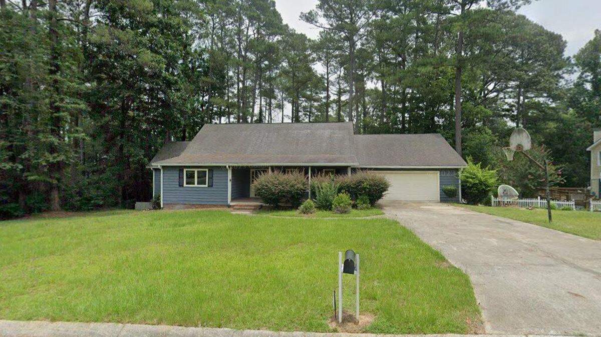 House on 100 block of Pheasant Cove