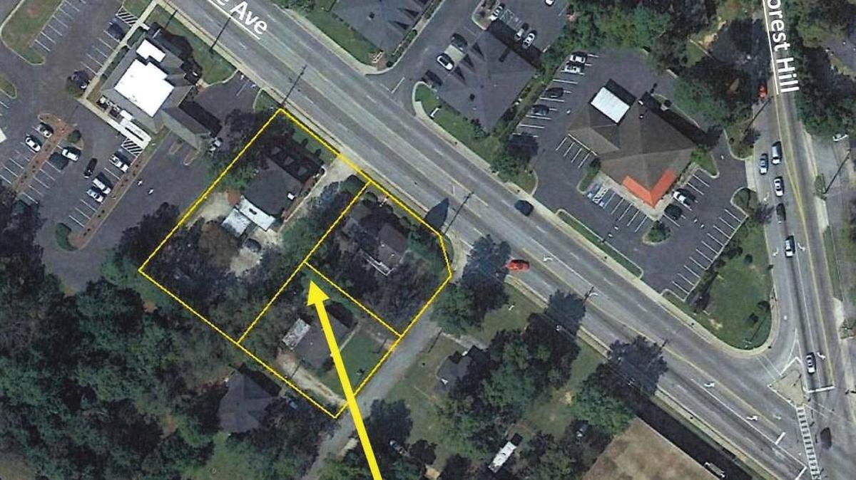 Dunkin’ Donuts and Baskin-Robbins are planned on Vineville Avenue at Parkwood. The existing three lots would be combined to form nearly 1 acre.