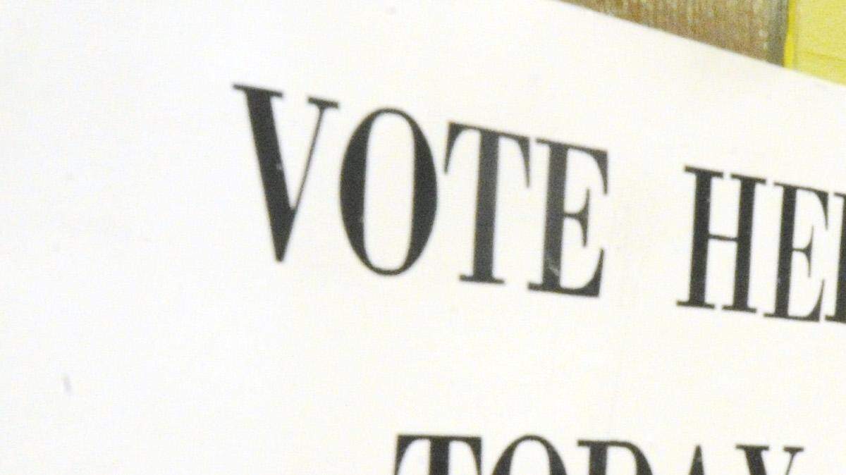 Evelyn Green casts her vote at Memorial Gym on Tuesday, Jan. 14, 2014.