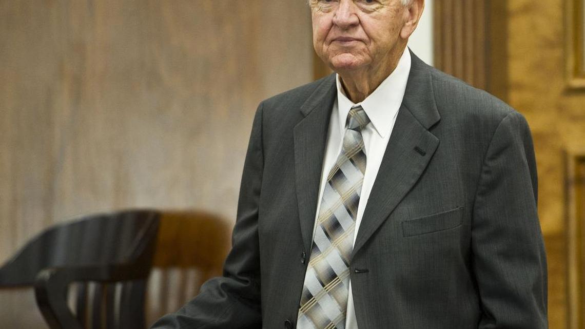 Lowell Register enters the courtroom for a hearing Sept. 15, 2016, hearing.