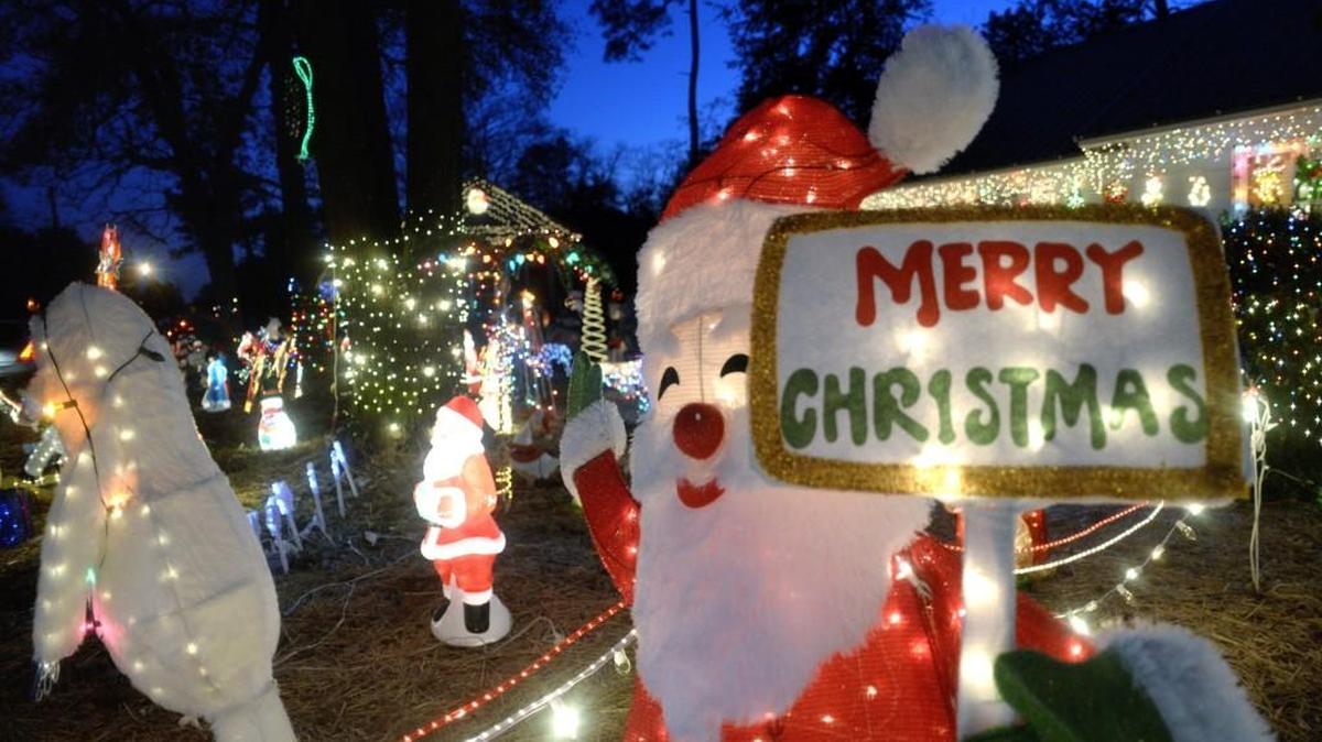 The Sextons’ home on Ball Street in Perry was decked out for Christmas in 2013. Georgia Power is holding a Light up the Holidays contest through Dec. 21.
