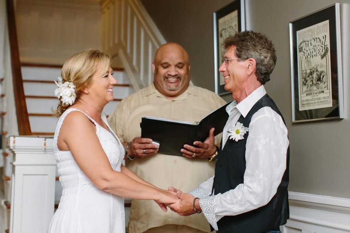 John Hickernell and Karen Redman married at the Big House on June 4, 2017, the day after Gregg Allman's funeral. Local wedding officiant James Hamp presided over the ceremony.