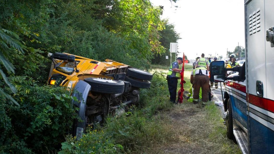 A Georgia DOT dump truck turned over on its side when it pulled off Pio Nono Avenue near road repair. Two people in the truck sustained minor injuries and were taken to the hospital.